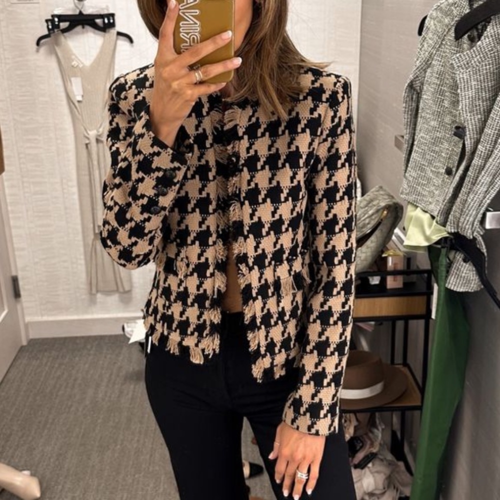 L'AGENCE Black and Tan Houndstooth Blazer